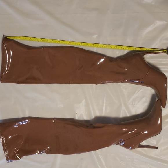 Steve Madden Vanquish Woman's Faux Leather Over the knee thigh high Cognac Paten - Picture 8 of 16